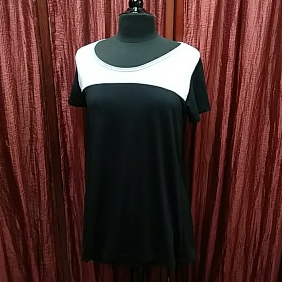 Black White L Luluaroe L - Picture 3 of 7